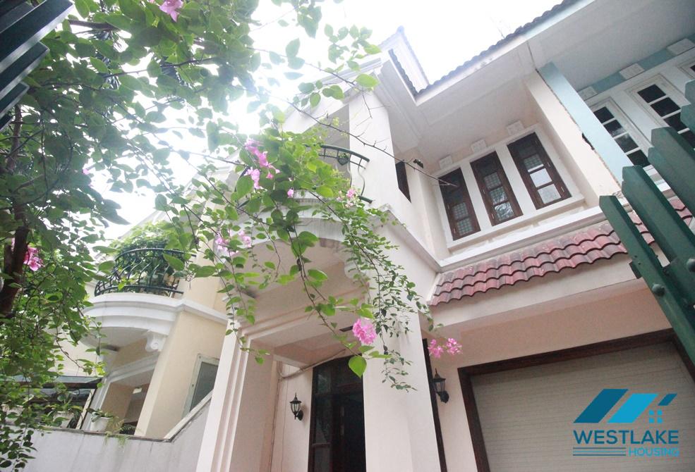 Cho thuê nhà đẹp, đầy đủ nội thất tại Ciputra – Tây Hồ, Hà Nội Cho thuê nhà đẹp, đầy đủ nội thất tại Ciputra – Tây Hồ, Hà Nội