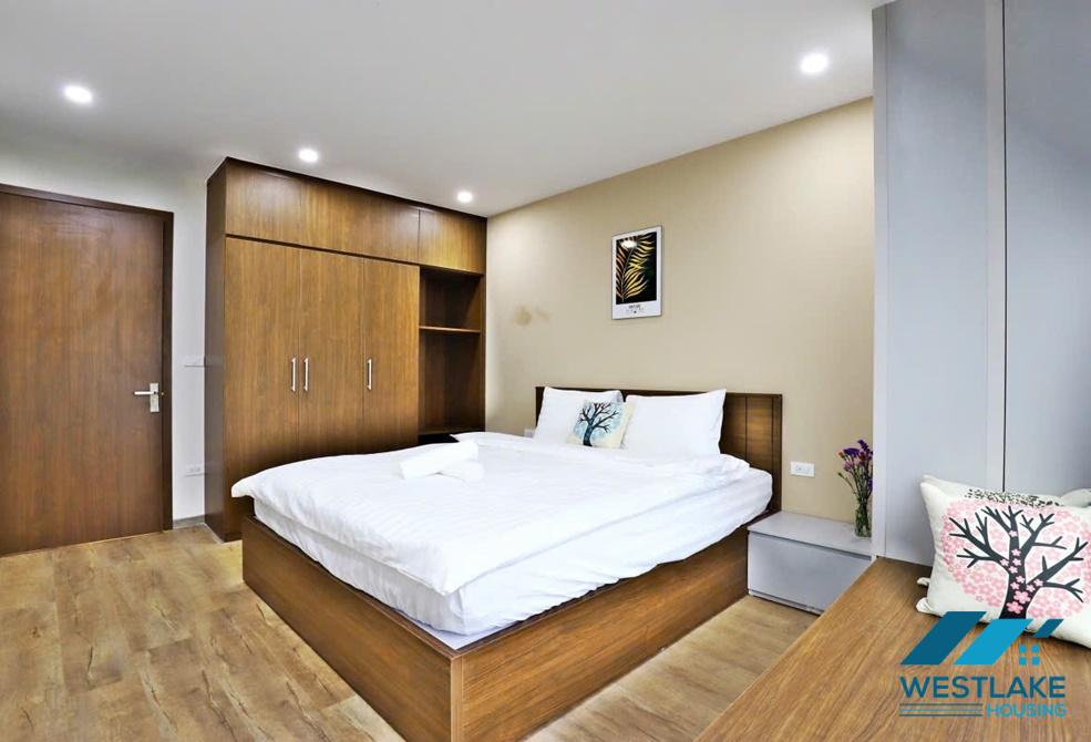 A nice 2 bedroom apartment in quiet area in Tay Ho for rent