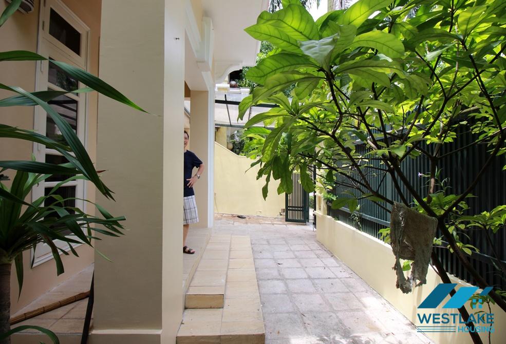 Cho thuê nhà nguyên căn đầy đủ nội thất tại Ciputra – Tây Hồ, Hà Nội Cho thuê nhà nguyên căn đầy đủ nội thất tại Ciputra – Tây Hồ, Hà Nội