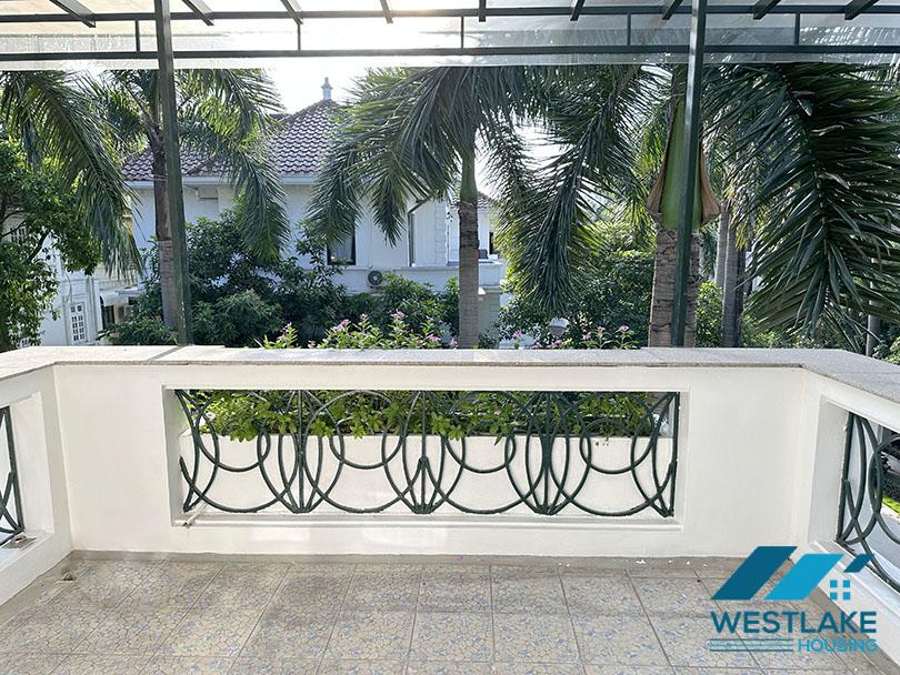 Cho thuê biệt thự rộng tại Khu C – Ciputra, Tây Hồ Cho thuê biệt thự rộng tại Khu C – Ciputra, Tây Hồ