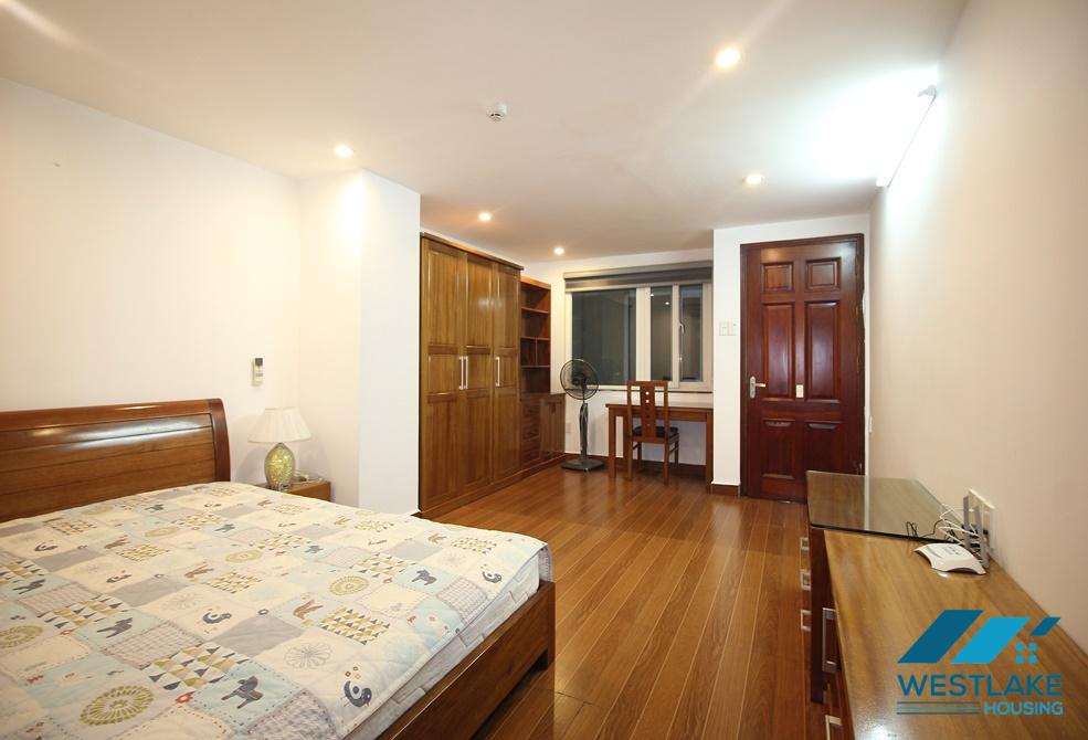 Large size 04 bedroom apartment for rent in Tay Ho, Ha Noi Large size 04 bedroom apartment for rent in Tay Ho, Ha Noi