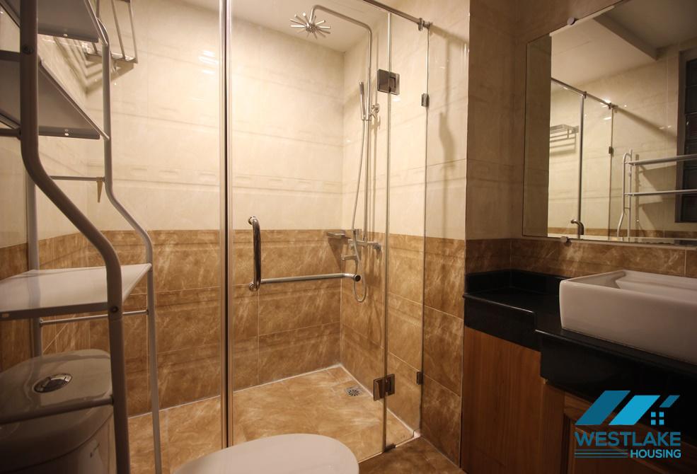 Large size 04 bedroom apartment for rent in Tay Ho, Ha Noi Large size 04 bedroom apartment for rent in Tay Ho, Ha Noi