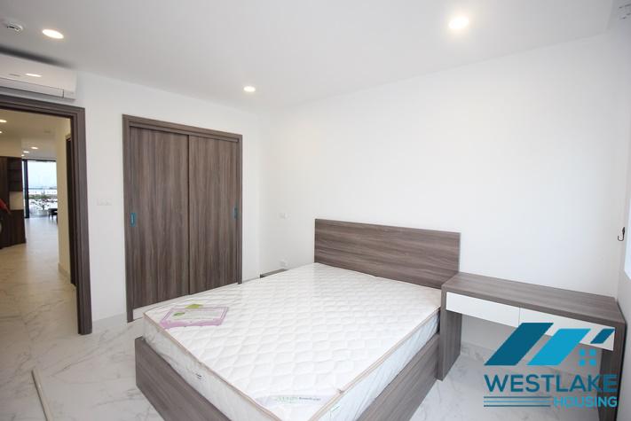 Cho Thuê Căn Hộ 2 Phòng Ngủ, Ban Công View Hồ Thoáng Mát Tại Đường Xuân Diệu, Tây Hồ