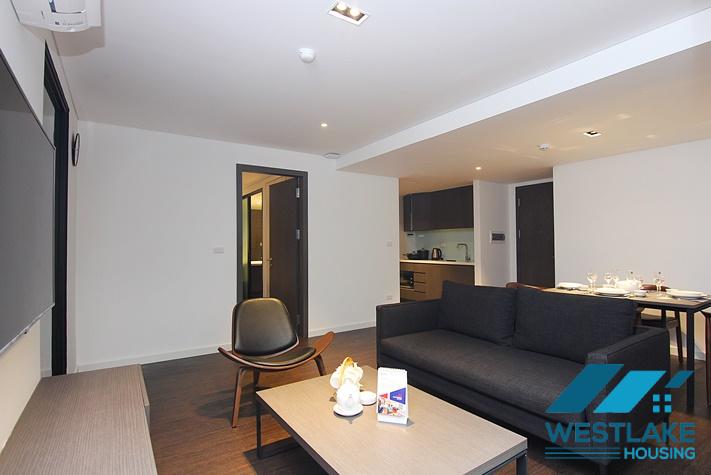 Cho Thuê Căn Hộ Sang Trọng Một Phòng Ngủ Có Sân Rộng  Đẹp Tại Quảng Khánh Tây Hồ, Hà Nội