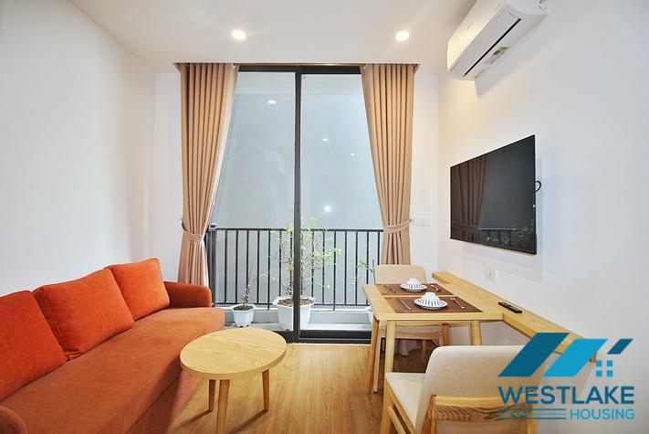 Cho Thuê Căn Hộ 1 Phòng Ngủ Mới, Đẹp Sáng Thoáng Tại Tô Ngọc Vân Tây Hồ, Hà Nội
