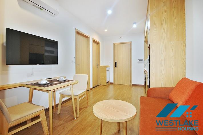 Cho Thuê Căn Hộ 1 Phòng Ngủ Mới, Đẹp Sáng Thoáng Tại Tô Ngọc Vân Tây Hồ, Hà Nội