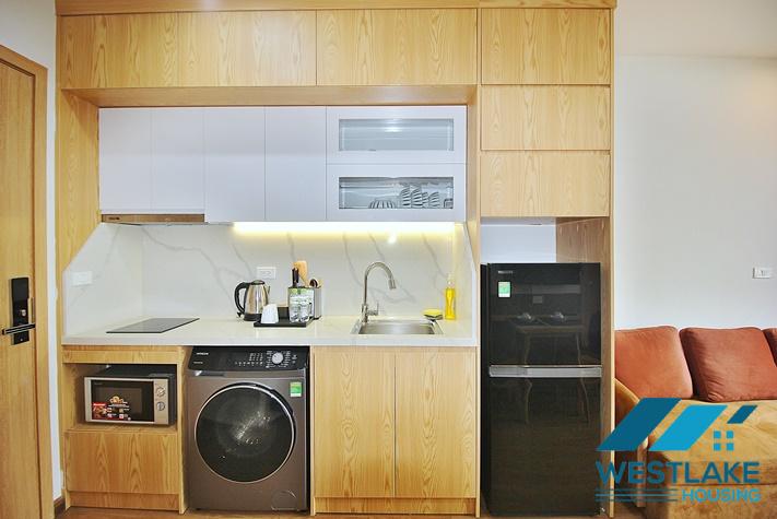 Căn Hộ 1 Phòng Ngủ Mới Đẹp, Ban Công Vieu Hồ Sáng Thoáng Tại Tô Ngọc Vân Tây Hồ, Hà Nội