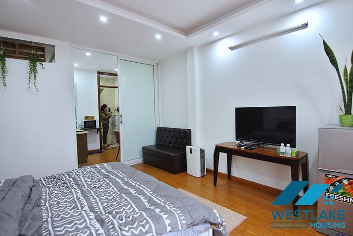 Căn Hộ 1 Phòng Ngủ Đẹp Gia Rẻ Và Sáng Thoáng  Cho Thuê Tại Phố Nhật Chieu, Tây Hồ, Hà Nội