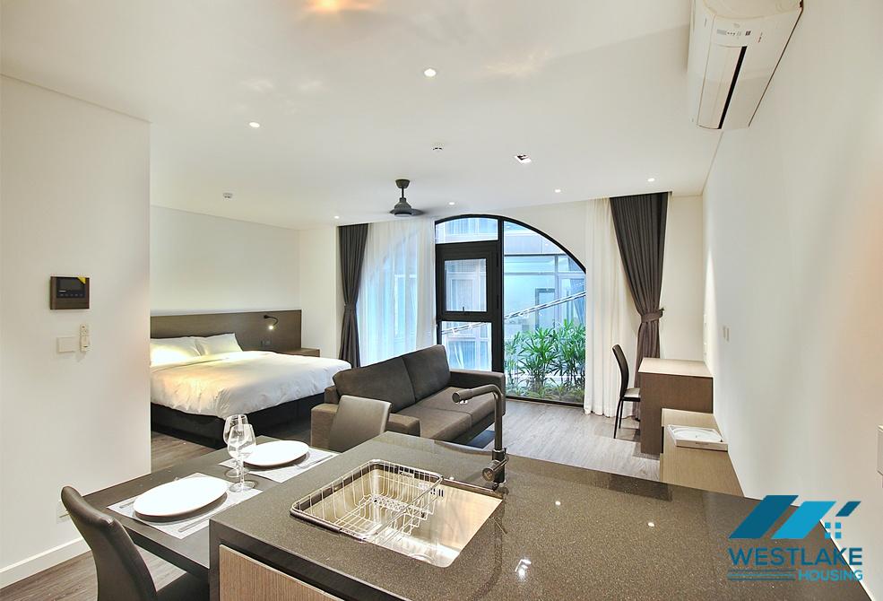 Modern and beautiful studio apartment for rent in Xuan Dieu, Tay Ho, Ha Noi