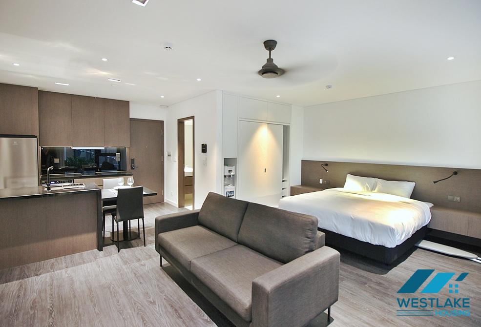 Modern and beautiful studio apartment for rent in Xuan Dieu, Tay Ho, Ha Noi