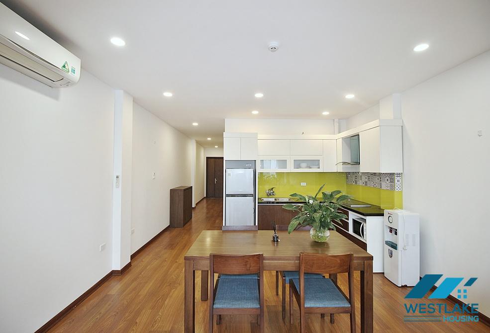 Beautiful and cosy 2-bedrooms apartment in Xuan Dieu area, Tay Ho, Ha Noi