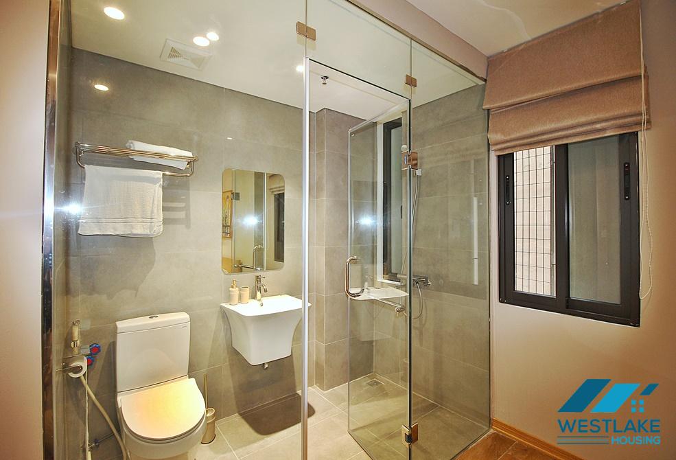 Cho Thuê Căn Hộ 2 Phòng Ngủ Đẹp Tại Đường Võng Thị, Tây Hồ, Hà Nội.