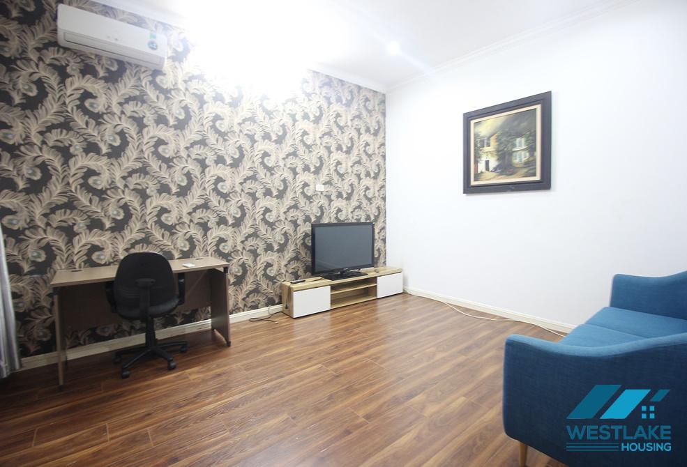 Cho thuê nhà 4 phòng ngủ đầy đủ nội thất tại Ciputra.