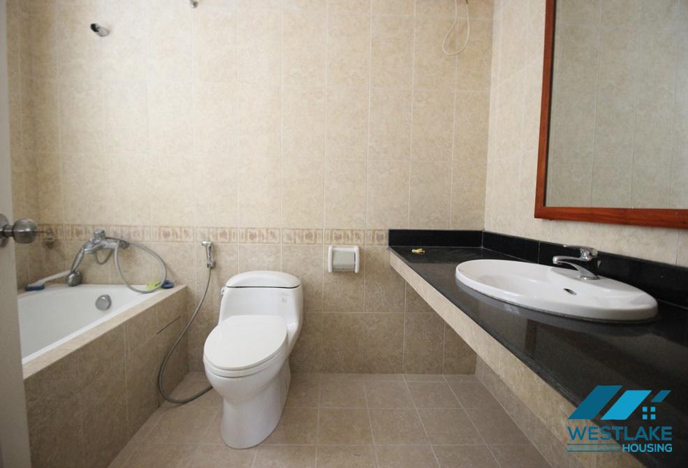 Cho thuê biệt thự chưa nội thất tuyệt đẹp tại Ciputra, Tây Hồ.