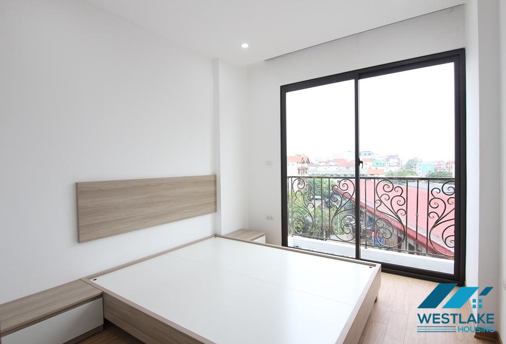 Good price, 2 bedrooms apartment for rent in Au Co street, Hanoi.