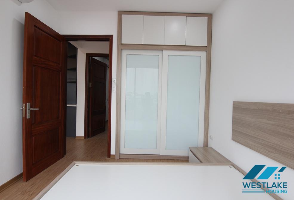 Good price, 2 bedrooms apartment for rent in Au Co street, Hanoi.