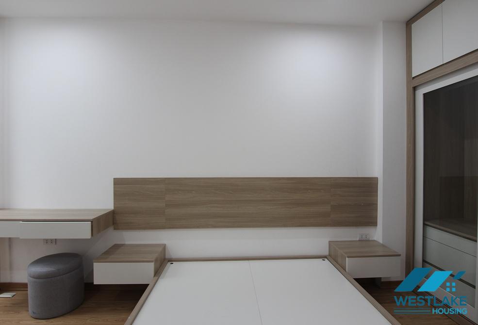 Good price, 2 bedrooms apartment for rent in Au Co street, Hanoi.