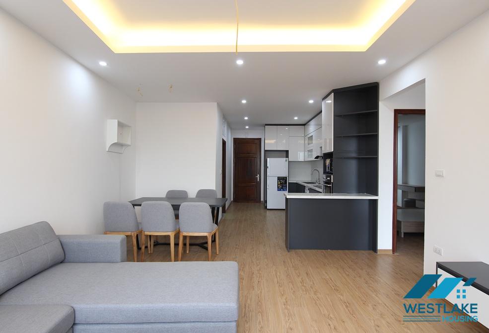 Good price, 2 bedrooms apartment for rent in Au Co street, Hanoi.