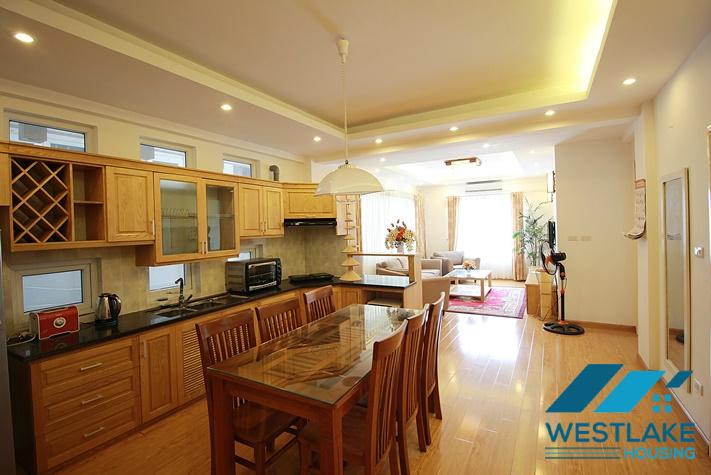 Căn Hộ 02 Phòng Ngủ Rộng, Thoáng Sáng  Cho Thuê Tại Phố Trịnh Công Sơn Tây Hồ, Hà Nội