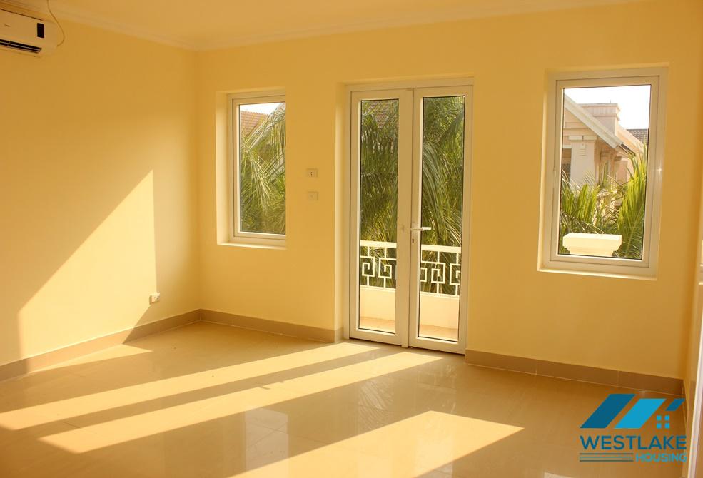 Cho thuê nhà đẹp có sân trong, không gian mở tại khu đô thị Ciputra, Hà Nội Cho thuê nhà đẹp có sân trong, không gian mở tại khu đô thị Ciputra, Hà Nội