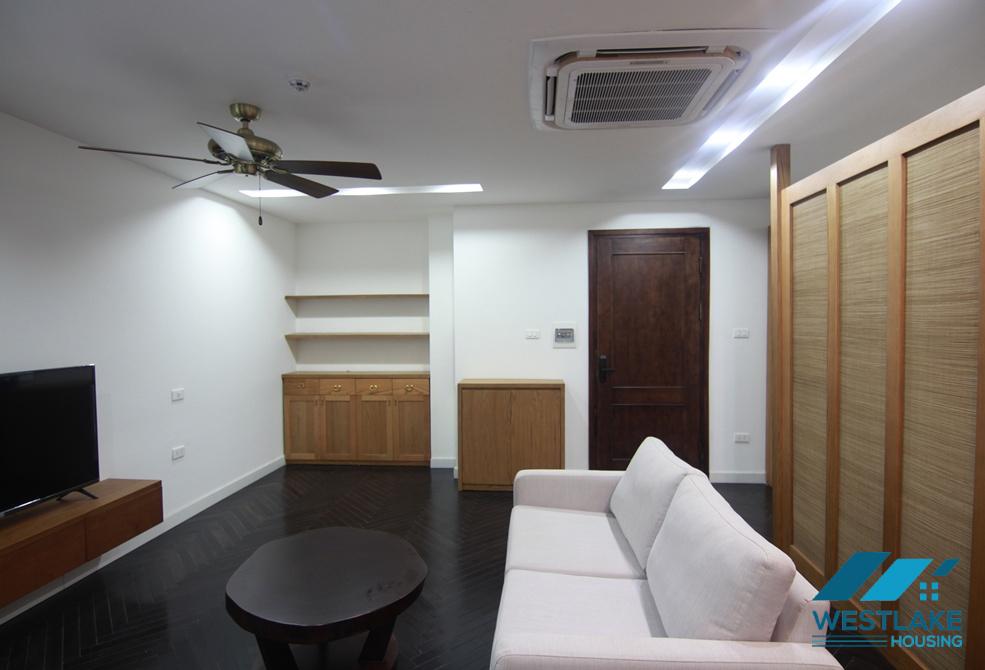 Beautiful studio apartment for rent in Tu Hoa area, Tay Ho, Ha Noi