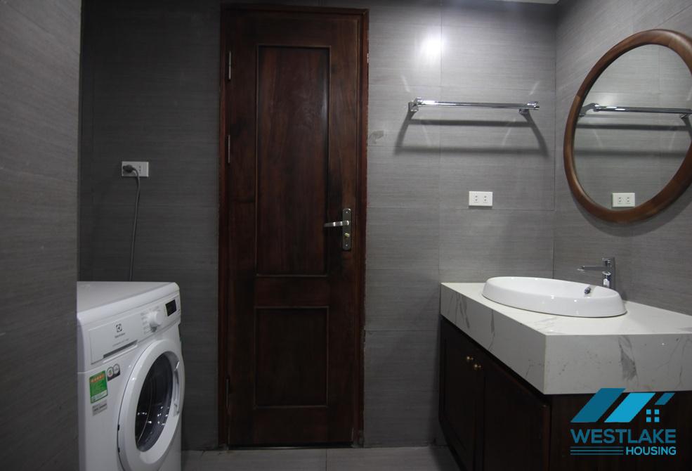 Spacious 1-bedroom apartment with a nice balcony in Tu Hoa area, Tay Ho, Ha Noi Spacious 1-bedroom apartment with a nice balcony in Tu Hoa area, Tay Ho, Ha Noi