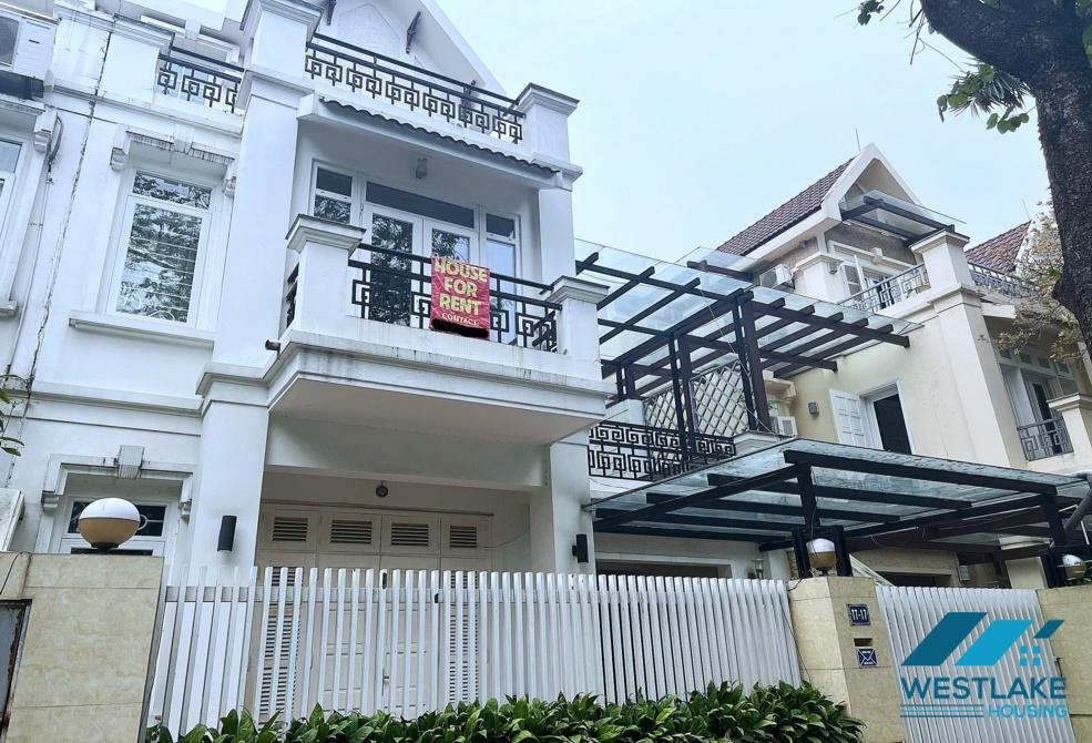 Cho thuê nhà đẹp có sân vườn rộng tại khu T, Ciputra, Tây Hồ, Hà Nội