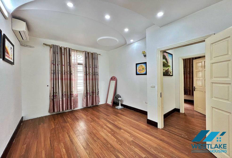 Cho thuê nhà đẹp có sân vườn rộng tại khu T, Ciputra, Tây Hồ, Hà Nội