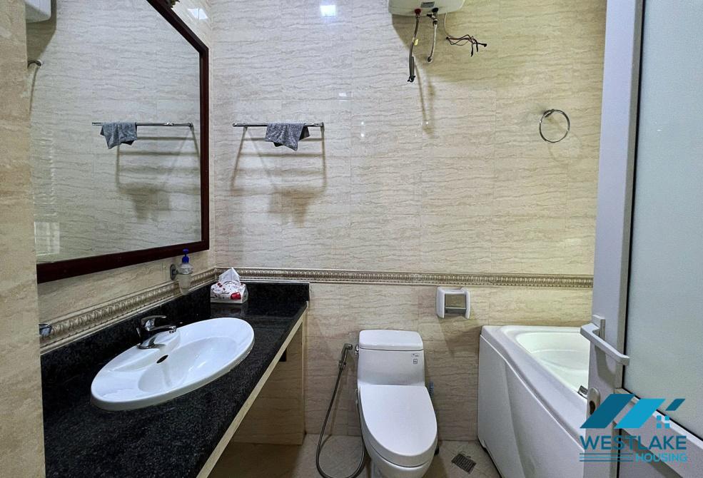 Cho thuê nhà đẹp có sân vườn rộng tại khu T, Ciputra, Tây Hồ, Hà Nội