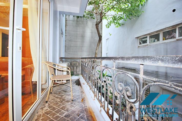 Spacious studio apartment for rent at an affordable price on Vu Mien Street, Tay Ho, Hanoi. Spacious studio apartment for rent at an affordable price on Vu Mien Street, Tay Ho, Hanoi.