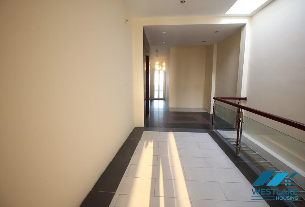 A large 5 storey house for rent in Au Co, Tay Ho A large 5 storey house for rent in Au Co, Tay Ho