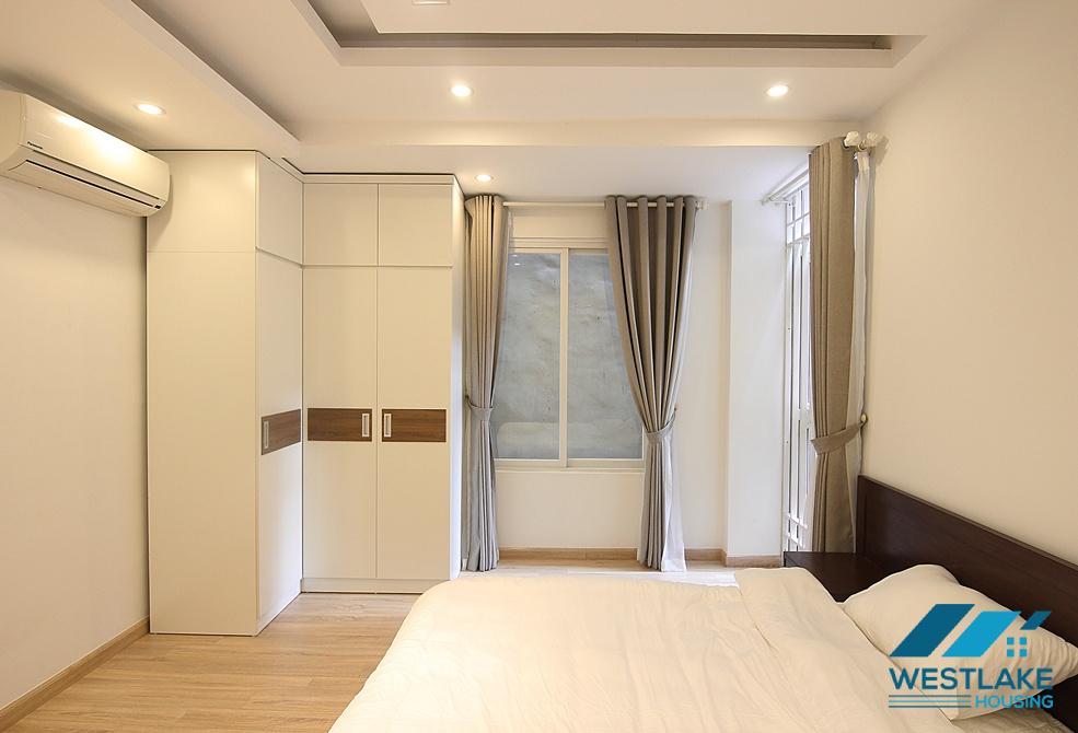 Beautiful lake view 02 bedrooms apartment for rent on Quang An street, Tay Ho, Ha Noi Beautiful lake view 02 bedrooms apartment for rent on Quang An street, Tay Ho, Ha Noi