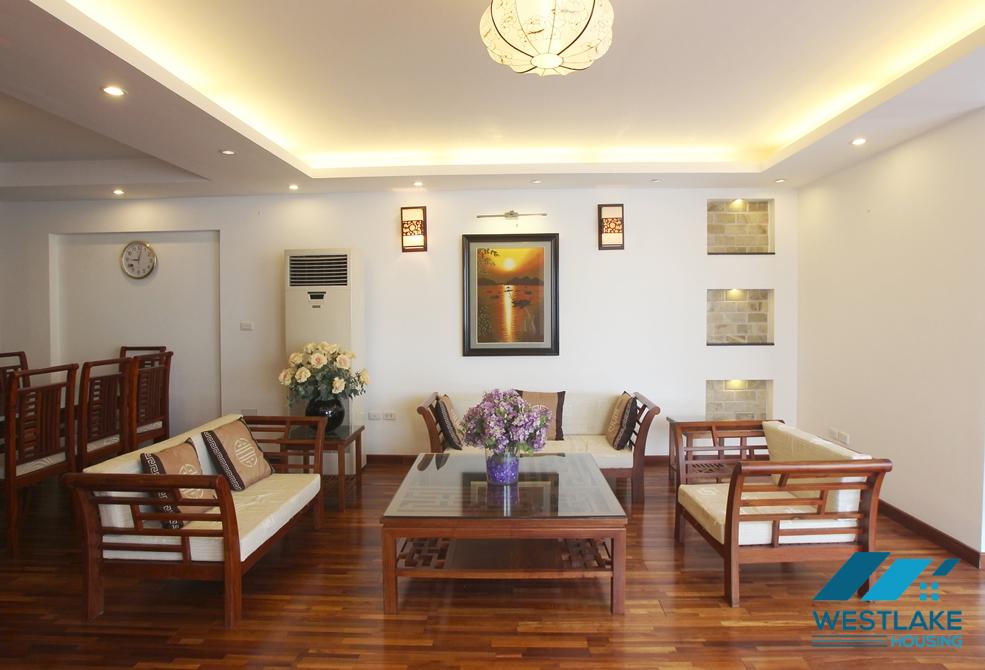 Large sized beautiful apartment for rent on Trich Sai, Tay Ho, Ha Noi Large sized beautiful apartment for rent on Trich Sai, Tay Ho, Ha Noi