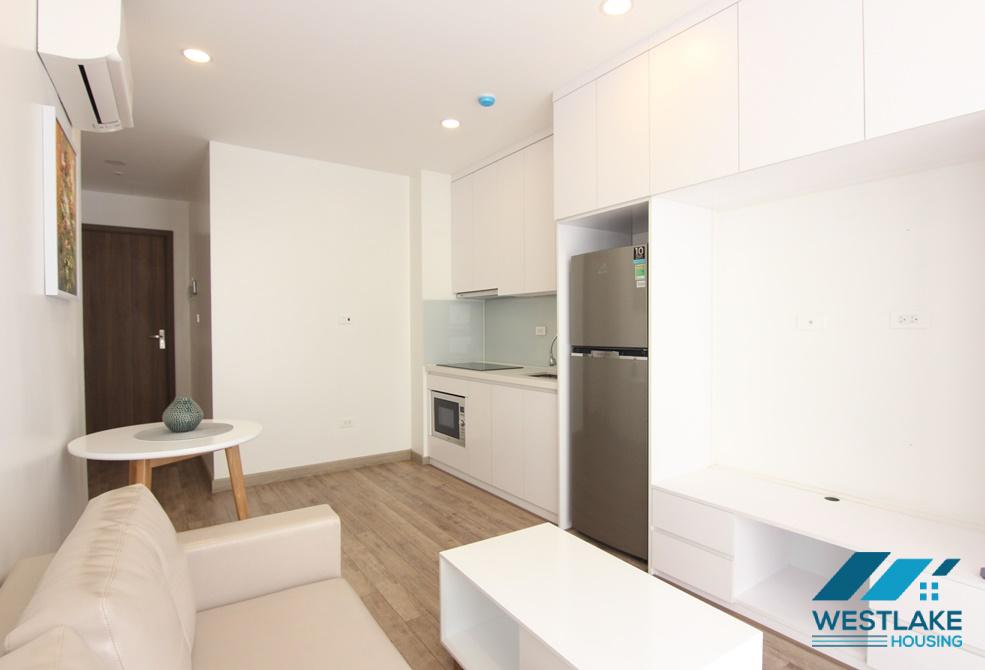 Cho Thuê Căn Hộ 1 Phòng Ngủ Đẹp Và Hiện Đại Tại Đường Tô Ngọc Vân Tây Hồ, Hà Nội.