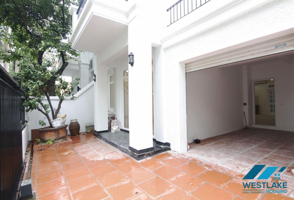 Cho thuê nhà 5 phòng ngủ tại khu T – Khu đô thị Ciputra, Hà Nội