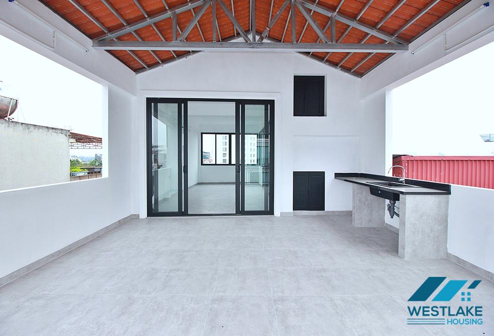 Renovated house for rent to make an office or restaurant in Tay Ho, Ha Noi