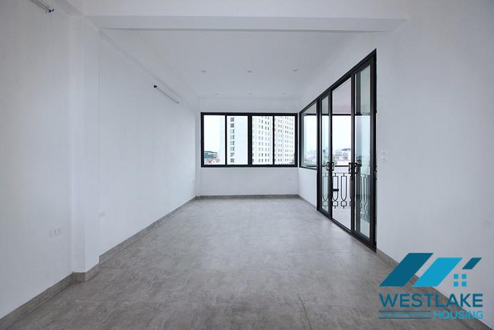 Cho Thuê Nhà Mới Được Cải Tạo Lại Để Làm Văn Phòng Hoặc Nhà Hàng Tại Tây Hồ, Hà Nội.