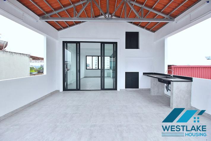 Cho Thuê Nhà Mới Được Cải Tạo Lại Để Làm Văn Phòng Hoặc Nhà Hàng Tại Tây Hồ, Hà Nội.