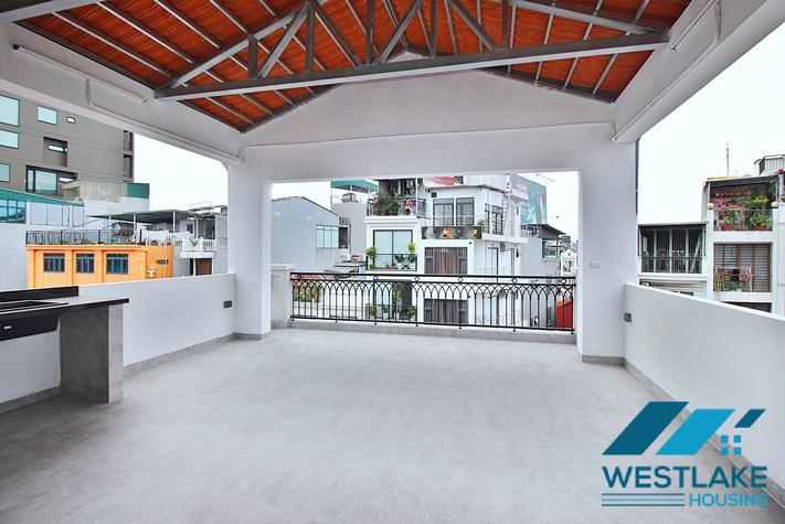 Cho Thuê Nhà Mới Được Cải Tạo Lại Để Làm Văn Phòng Hoặc Nhà Hàng Tại Tây Hồ, Hà Nội.