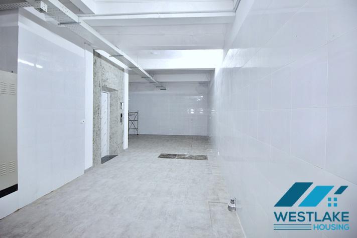 Cho Thuê Nhà Mới Được Cải Tạo Lại Để Làm Văn Phòng Hoặc Nhà Hàng Tại Tây Hồ, Hà Nội.