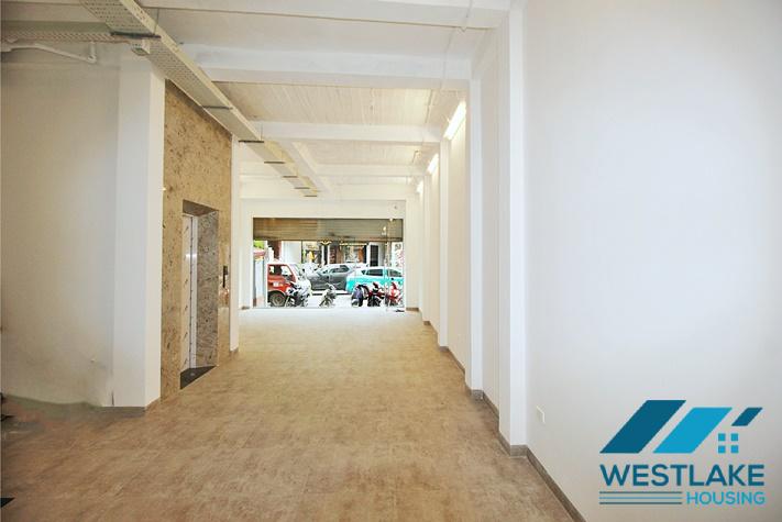 Cho Thuê Nhà Mới Được Cải Tạo Lại Để Làm Văn Phòng Hoặc Nhà Hàng Tại Tây Hồ, Hà Nội.