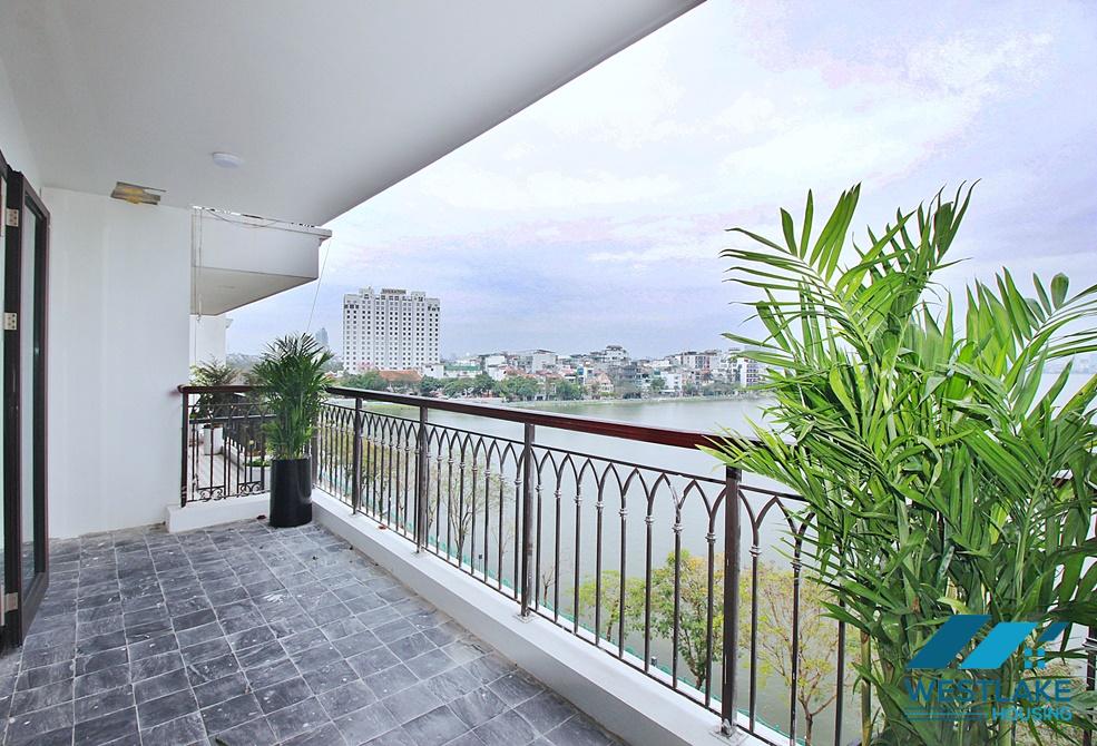 A brand new lake view 3 bedroom apartment for rent in Xuan Dieu, Tay Ho, Ha Noi