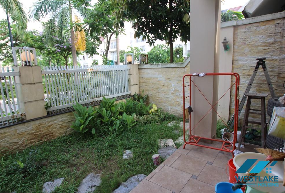 Nhà đẹp, đầy đủ nội thất cho thuê tại Ciputra, Tây Hồ, Hà Nội.