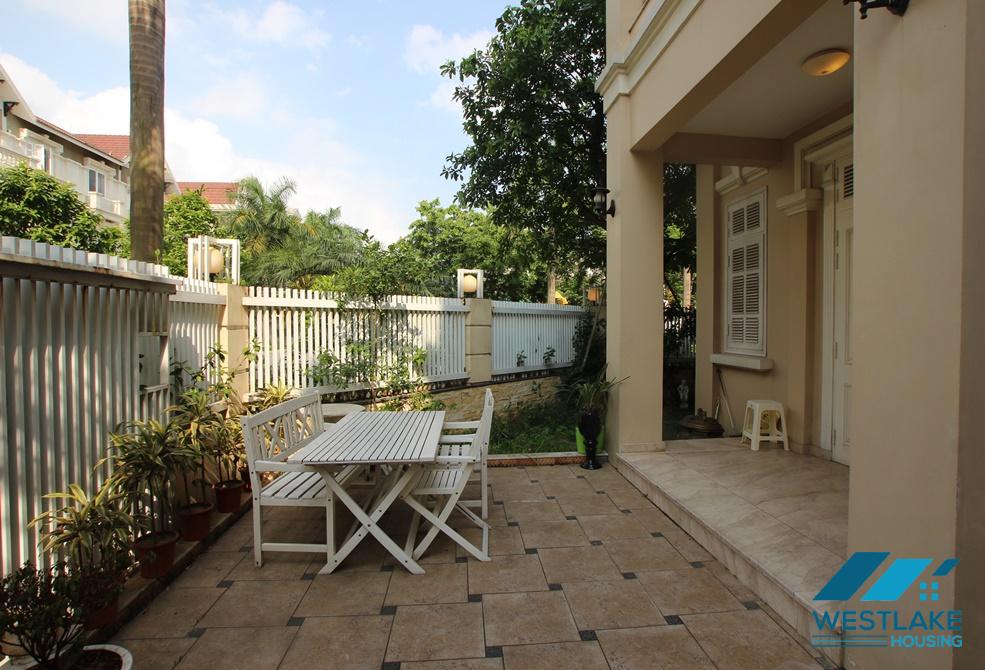 Nhà đẹp, đầy đủ nội thất cho thuê tại Ciputra, Tây Hồ, Hà Nội.