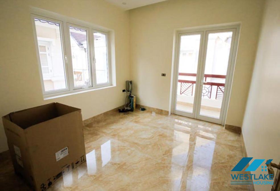 Cho thuê nhà đẹp tại khu T, Ciputra Tây Hồ – Không gian sáng, gần hồ bơi và phòng gym