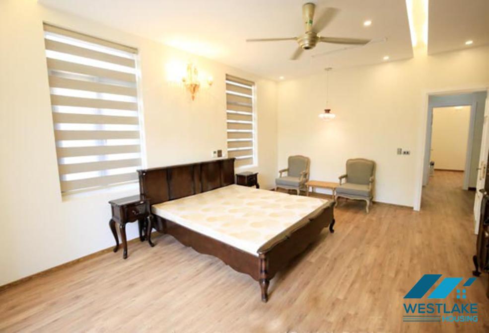 Cho thuê nhà đẹp tại khu T, Ciputra Tây Hồ – Không gian sáng, gần hồ bơi và phòng gym