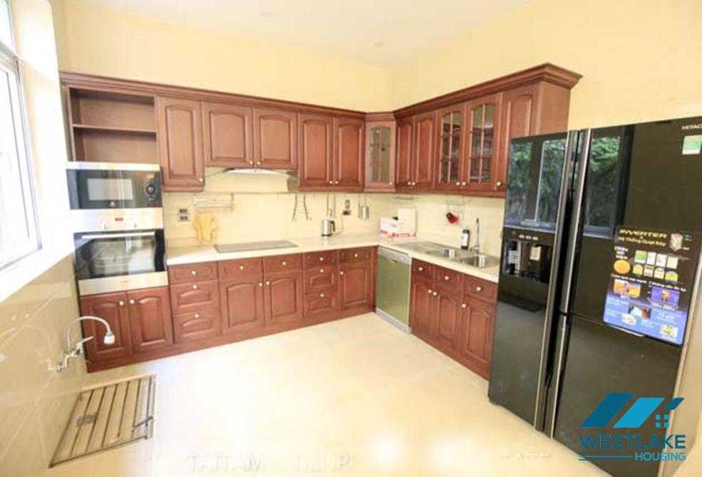 Cho thuê nhà đẹp tại khu T, Ciputra Tây Hồ – Không gian sáng, gần hồ bơi và phòng gym