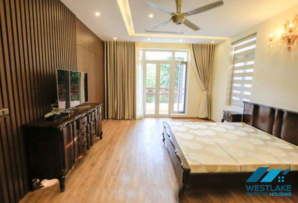 Cho thuê nhà đẹp tại khu T, Ciputra Tây Hồ – Không gian sáng, gần hồ bơi và phòng gym