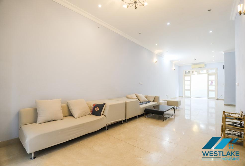 Cho thuê nhà 4 phòng ngủ tại khu T, Ciputra Tây Hồ – 140m², nội thất cơ bản