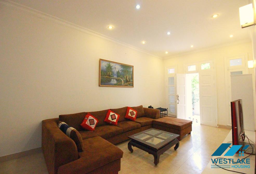 Cho thuê nhà đẹp 5 phòng ngủ tại khu T, Ciputra Tây Hồ – 180m², đầy đủ nội thất